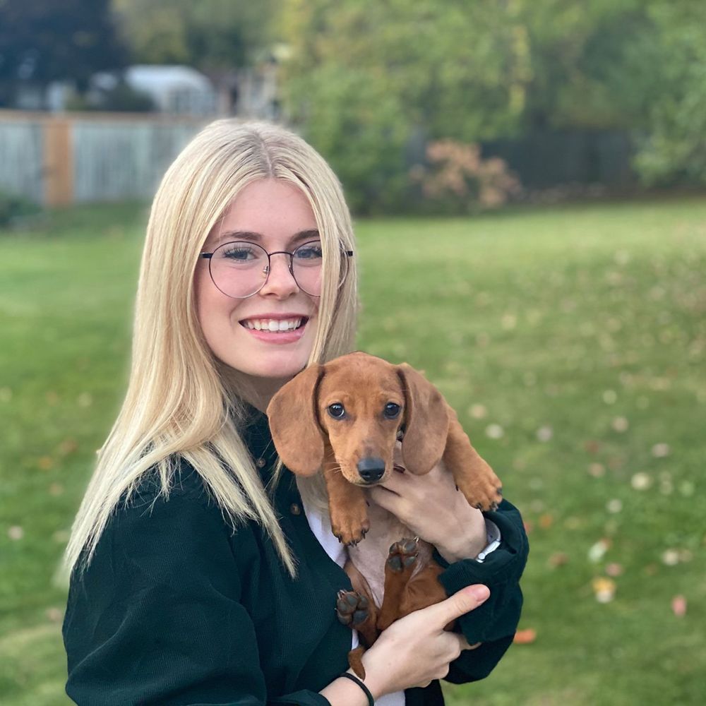 Meet your Posher, Chloe